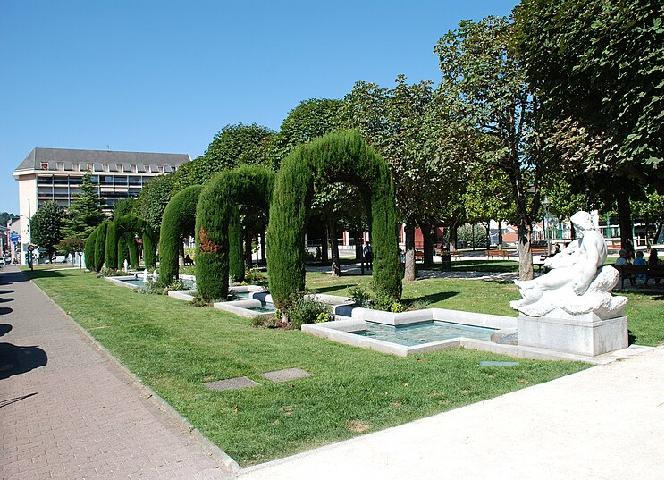 Jardin du Palais des congrès à Lourdes
