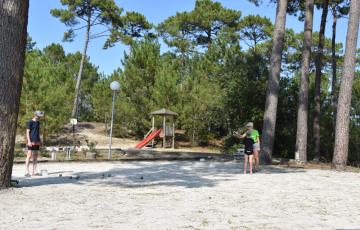 Pétanque à Carcans