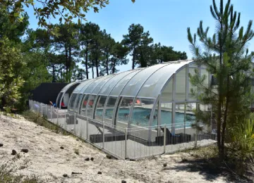 Piscine sur le village de Carcans-Maubuisson