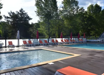 Piscine du Domaine du Lac Chambon