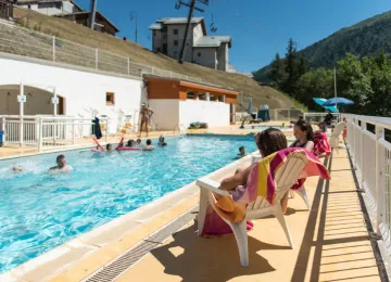 Piscine de la Station de Valmeinier (à 50 m)